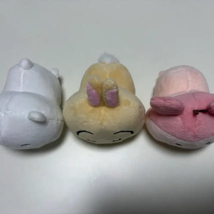 [BUNJANG] Chiikawa Nestar Sitting Gacha (Chiikawa, Usagi, Kani) / 치이카와 네소베리 엎드린 가챠(치이카와, 우사기, 카니)