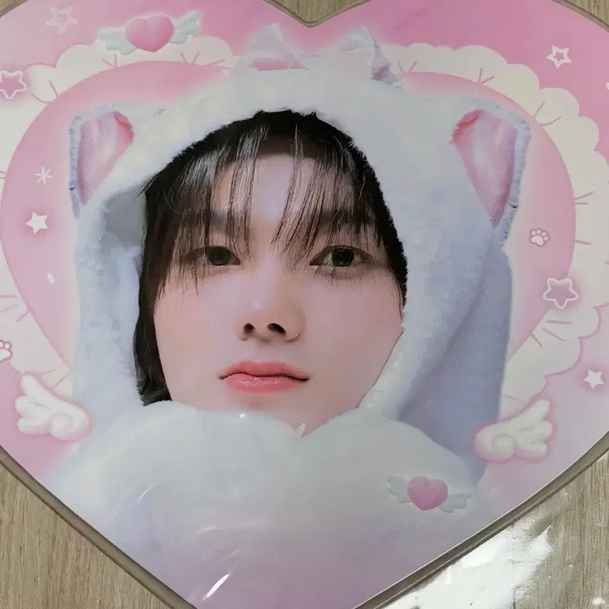 [BUNJANG] BOYNEXTDOOR Sungho Uchiwa Fan (Sealed) / 보넥도 보이넥스트도어 성호 우치와 미개봉 양도