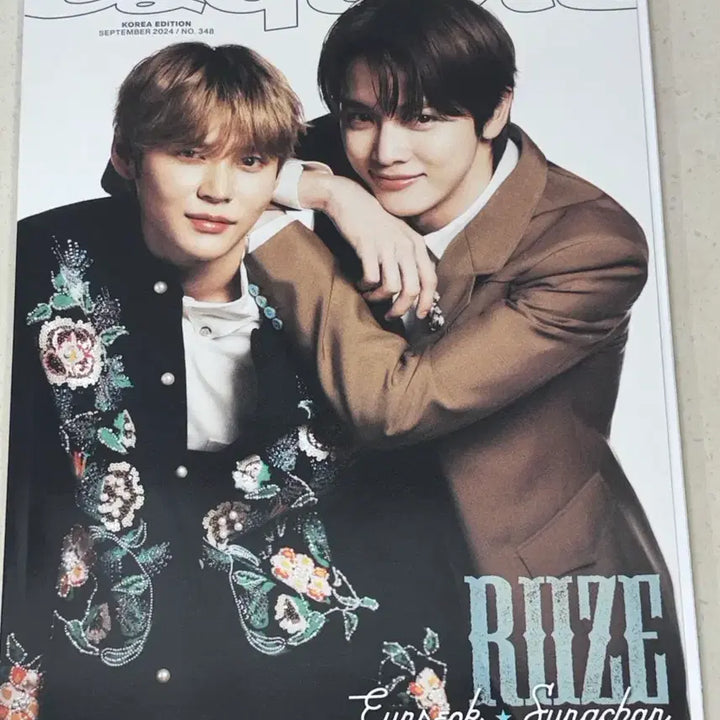 [BUNJANG] RIIZE Esquire Magazine Cover / 라이즈 에스콰이어 잡지