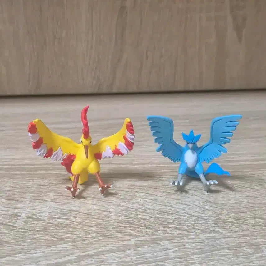 [BUNJANG] Pokemon Moncolle Figure Fire &amp; Freezer Set (Discontinued) / 포켓몬 파규어 단종 몬코레 파이어&amp;프리저 세트