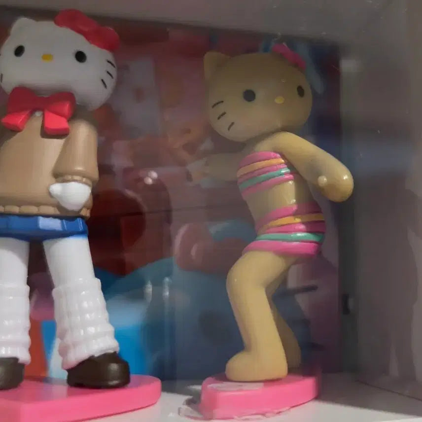 [BUNJANG] Long-Legged Hello Kitty Style Up Sun Tan Kitty Gacha Figure / 롱다리 헬로키티 스타일업 서핑태닝키티 가챠