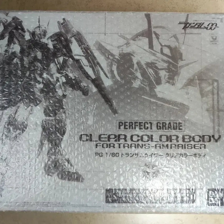 [BUNJANG] Perfect Grade (PG) 00 Gundam Trans-Am 4-Type Set with Stand &amp; Clear Parts / PG 더블오 건담 드란잠 4종 풀셋 스탠드+클리어+트란잠 클리어
