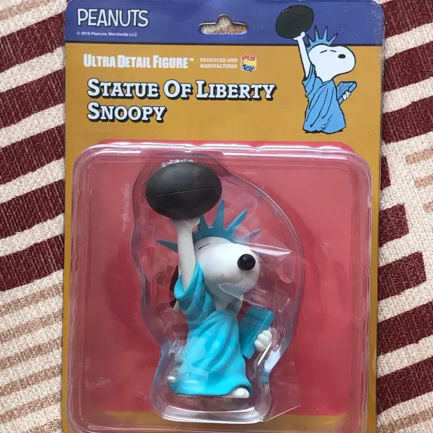 [BUNJANG] Peanuts Snoopy Statue of Liberty Figure UDF / 피너츠 스누피 자유의 여신상 피규어 udf