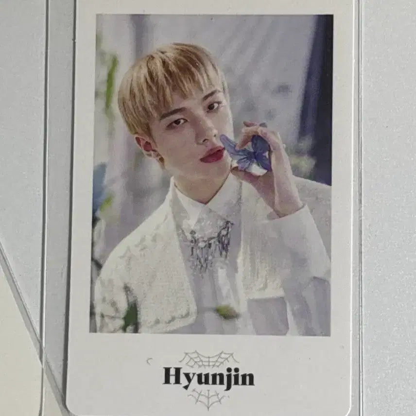 [BUNJANG] Stray Kids Maniac Encore in Japan Hyunjin Photocard / 스트레이키즈 스키즈 매니악 앙코르 인 재팬 현진 포카 양도