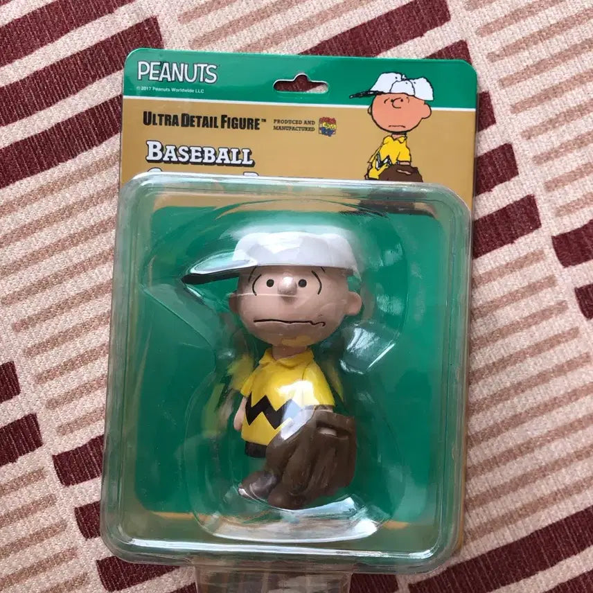 [BUNJANG] Peanuts Charlie Brown Baseball UDF Figure / 피너츠 찰리브라운 야구 udf 피규어