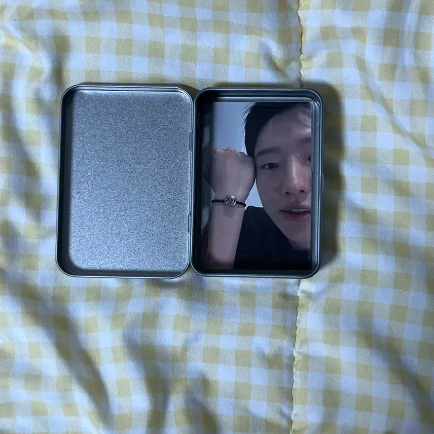 [BUNJANG] Woodz Concert Archive.1 Photocard Set with Tin Case / 우즈 콘서트 Archive.1 MD 포토카드세트 틴케이스 포함