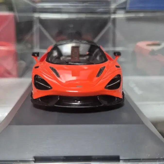 [BUNJANG] Schuco McLaren 765LT 1/43 Scale Resin Model Car / 1/43 Schuco 슈코 맥라렌 765LT 레진 자동차 모형