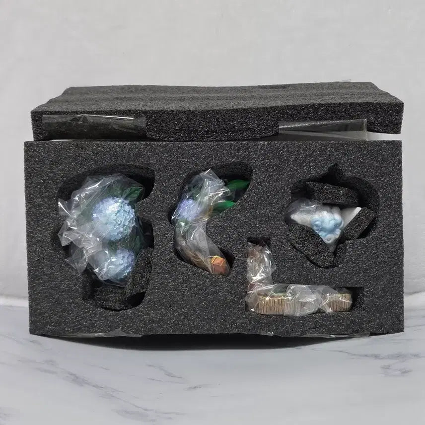 [BUNJANG] Alolan Ninetales Resin Figurine / 포켓몬 알로라식스테일 레진