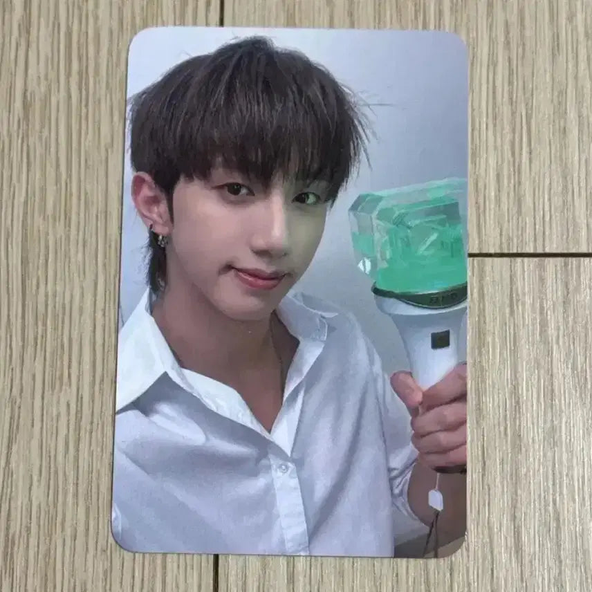 [BUNJANG] DARKWAVE Harryjun Support Light Stick POB Photocard / 다크비 해리준 응원봉 특전 포카