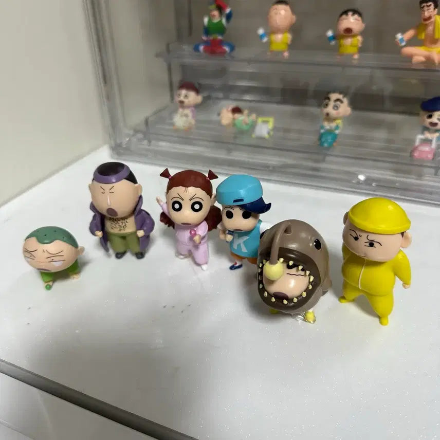 [BUNJANG] Crayon Shin-chan Rap Battle Figure Gacha Set (6 Variants) / [개봉]_짱구 랩배틀 피규어 가챠(총 6종 set)