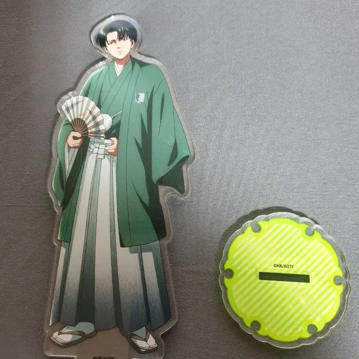 [BUNJANG] Attack on Titan Levi Acrylic Standee Bundle / 진격의 거인 진격거 리바이 아크릴 일괄 판매