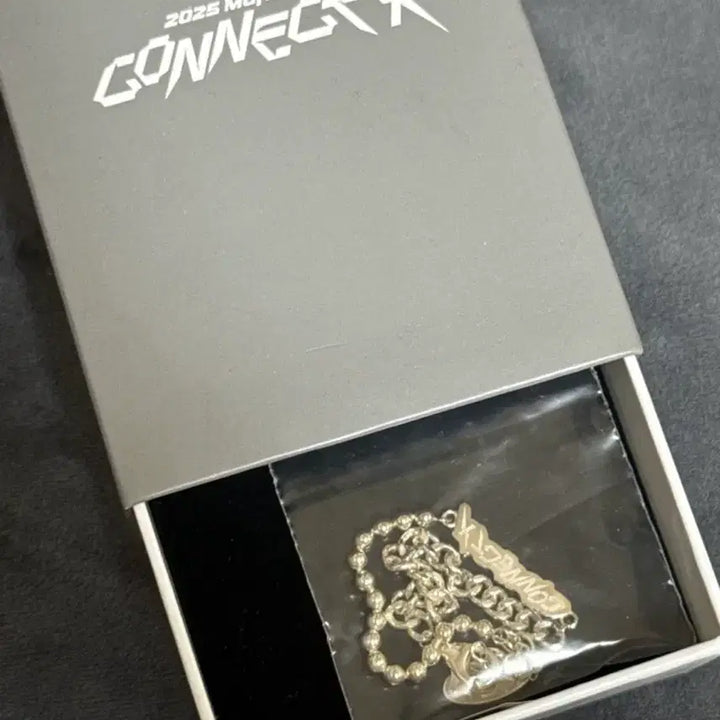 [BUNJANG] MONSTA X Connect X MD Silver Bracelet Bundle Set with Shownu Photocard / 몬스타엑스 커넥트엑스 엠디 팔찌 (새상품) / 포카 셔누