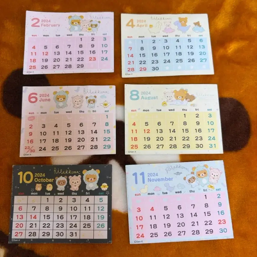 [BUNJANG] Rilakkuma Dinosaur Mini Calendar Plush 2024 / 2024년 리락쿠마 공룡 미니달력 인형 (택x)