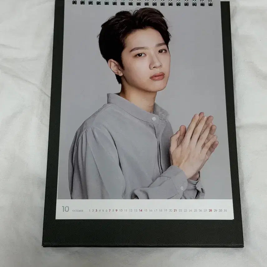 [BUNJANG] Wanna One 2018 Lotteria Collaboration Calendar / 워너원 달력