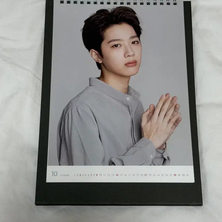 [BUNJANG] Wanna One 2018 Lotteria Collaboration Calendar / 워너원 달력
