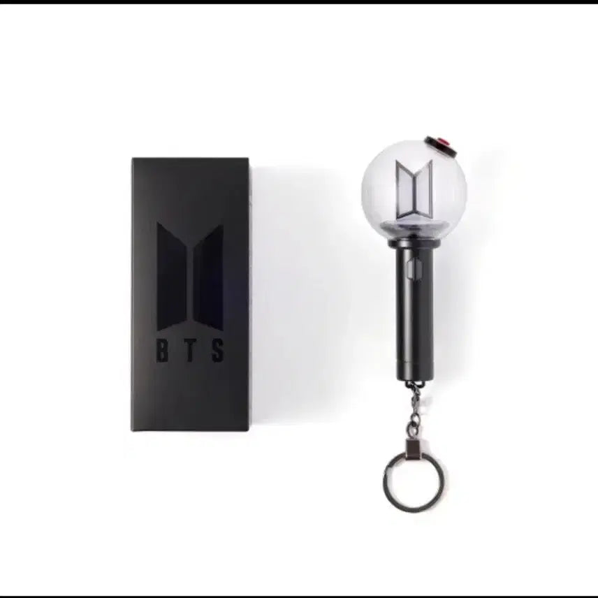 [BUNJANG] BTS ARMY Bomb Keyring Sealed / 방탄소년단 아미밤 키링 미개봉팝니다