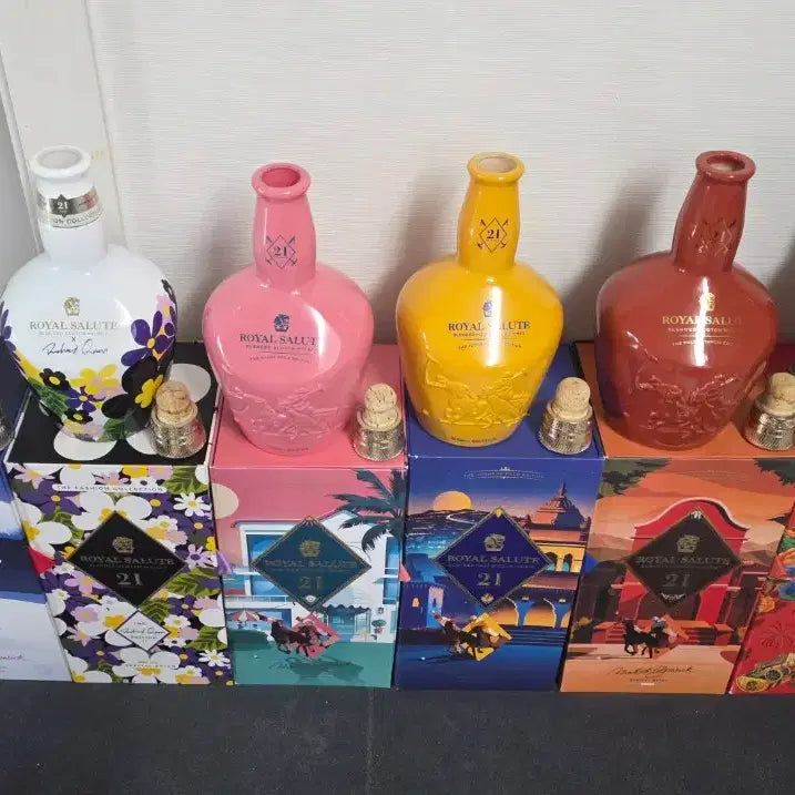 [BUNJANG] Royal Salute 21 Year Old Whiskey Empty Bottles with Cases Bundle / 로얄살루트 위스키 공병 일괄