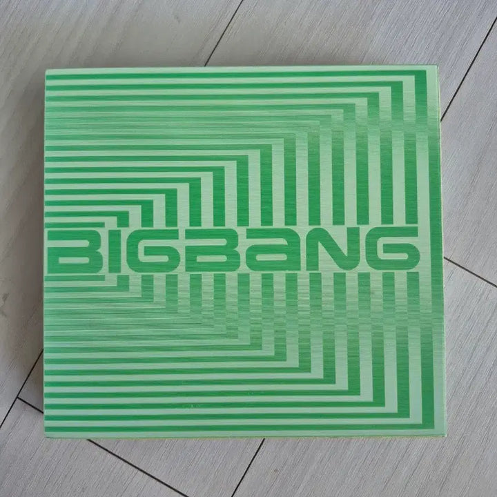 [BUNJANG] BIGBANG Japan Official Album NUMBER 1 Autographed CD / 친필사인 빅뱅 일본 정규앨범 NUMBER 1 CD