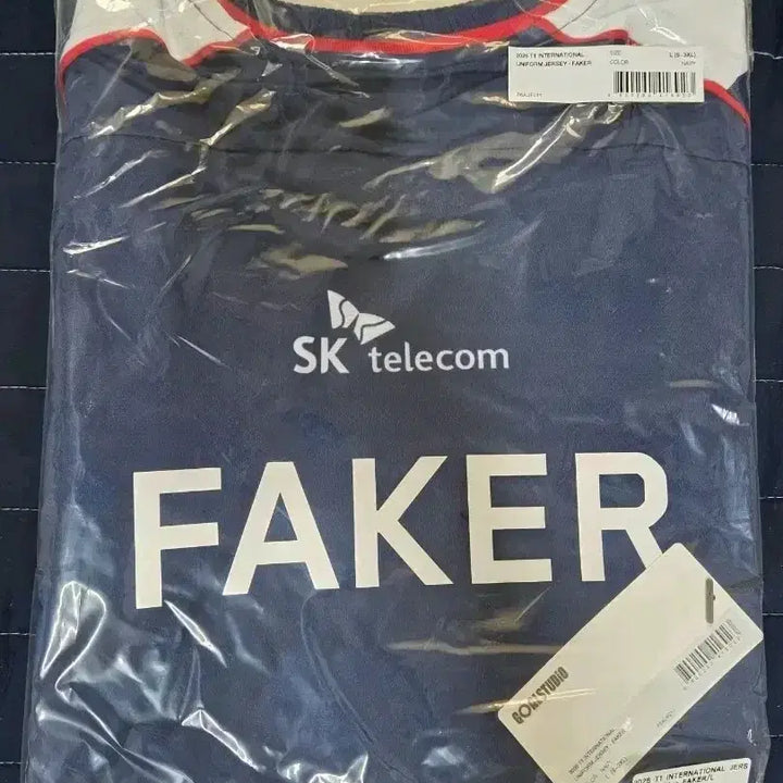[BUNJANG] T1 Faker International Jersey Size L (Sealed) / T1 26 인터네셔널 페이커 저지 L사이즈 미개봉