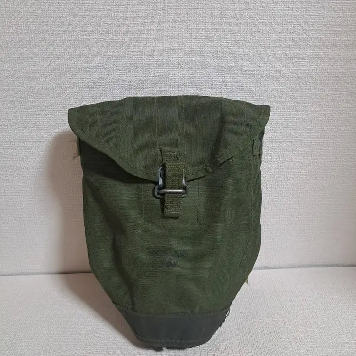 [BUNJANG] Vintage Military Folding Shovel - Retro Collectible / 근대사 [ 밀리터리 ] 야전삽*캠핑*레트로 희귀수집품