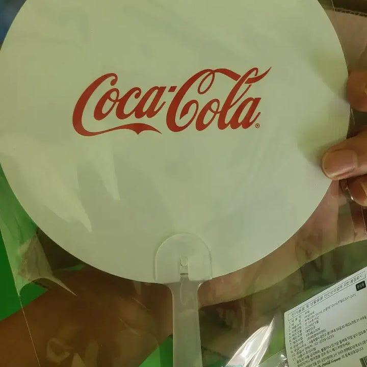 [BUNJANG] Coca-Cola x V Limited Edition Fan / 코카콜라 X 뷔 부채