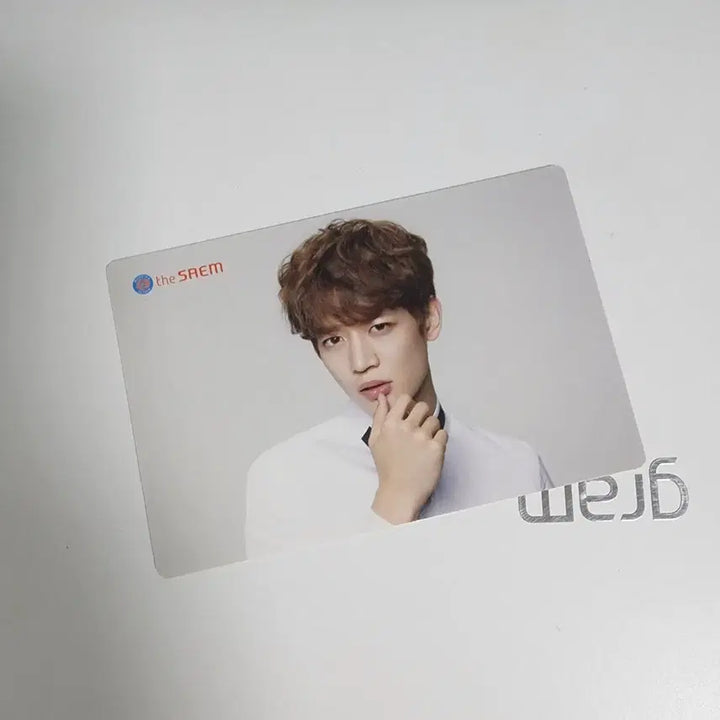 [BUNJANG] SHINee The Saem Onew Photocard / 샤이니 더샘 온유 포카