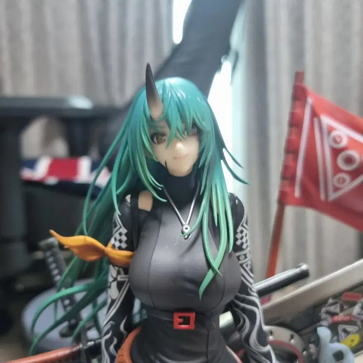 [BUNJANG] Arknights Fenex Hoshiguma Figure (Unsealed) / 명일방주 피규어 페넥스 호시구마 개봉품