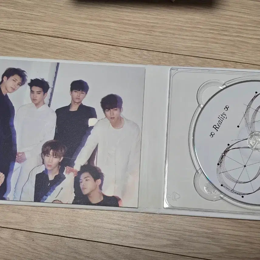 [BUNJANG] INFINITE Reality Mini 5th Album (General Edition) / 인피니트 reality 앨범 일반반 미니5집 bad