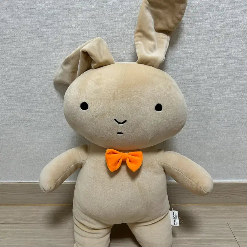 [BUNJANG] Crayon Shin-chan Glass Rabbit Plush Doll / 짱구 유리토끼인형