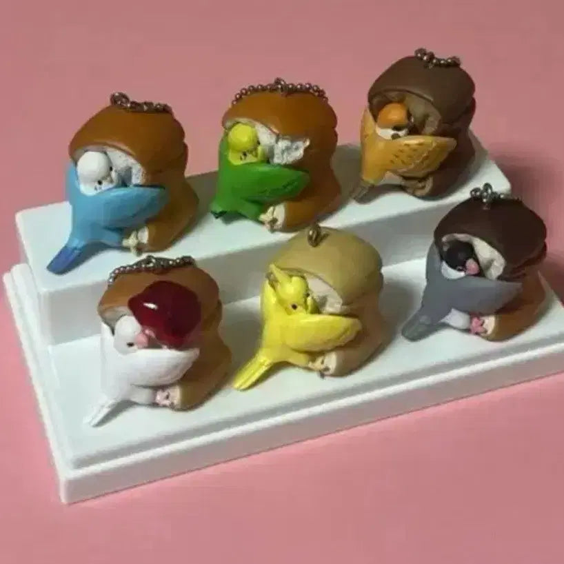 [BUNJANG] Moo:Cute:ry Bread Capsule Keyring Gacha Set (6 Types) / 무큐토리 식빵 새 캡슐 키링 가챠 6종 일괄