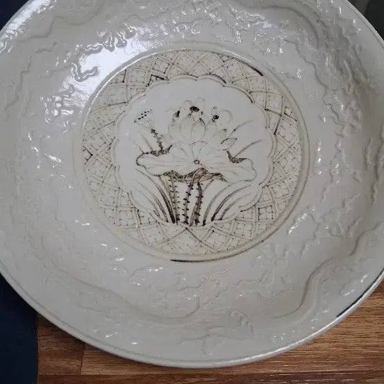 [BUNJANG] White Porcelain Iron-Painted Dragon Plate / 철화 백자
