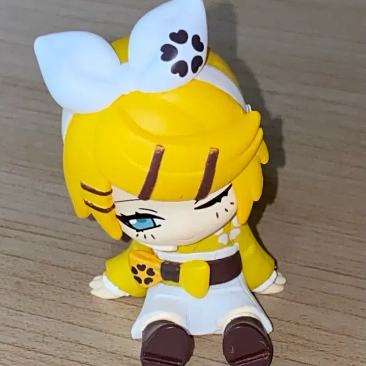 [BUNJANG] Kagamine Rin Napping Gacha Figure / (배송비무료) 카가미네 린 꾸벅 가챠