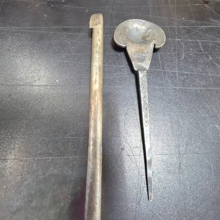 [BUNJANG] Vintage Eunjilbo Lee Bangja Hairpin Set with Taegeuk Pattern Silver Hairpin / 은칠보 이방자 뒤꼿이.태극무늬은비녀.2점