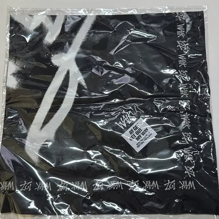 [BUNJANG] NCT 127 Bbyeokdeok Bandana / NCT 127 삐그덕 반다나 BANDANA