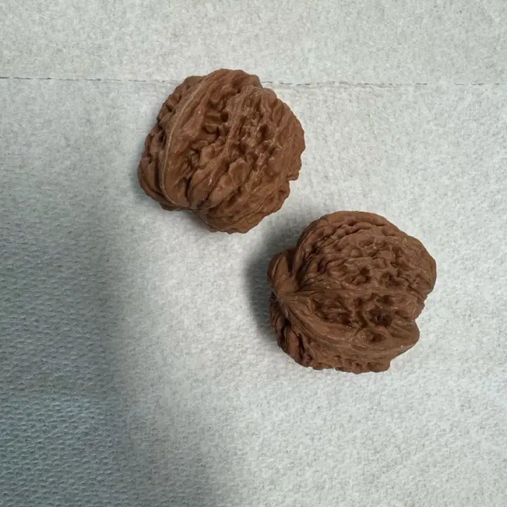 [BUNJANG] Natural Walnut Massage Balls (33-34mm) - Set of 2 / 할30%중 천연 자연 호두 2알 (33~34mm)지압 볼 가래 손마사지(새상품)