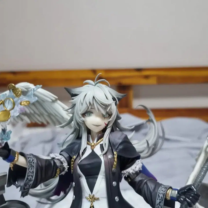 [BUNJANG] Alter Arknights Lappland Deluxe Figure (Opened) / 명일방주 피규어 알터 라플란드 디럭스 개봉품 팝니다