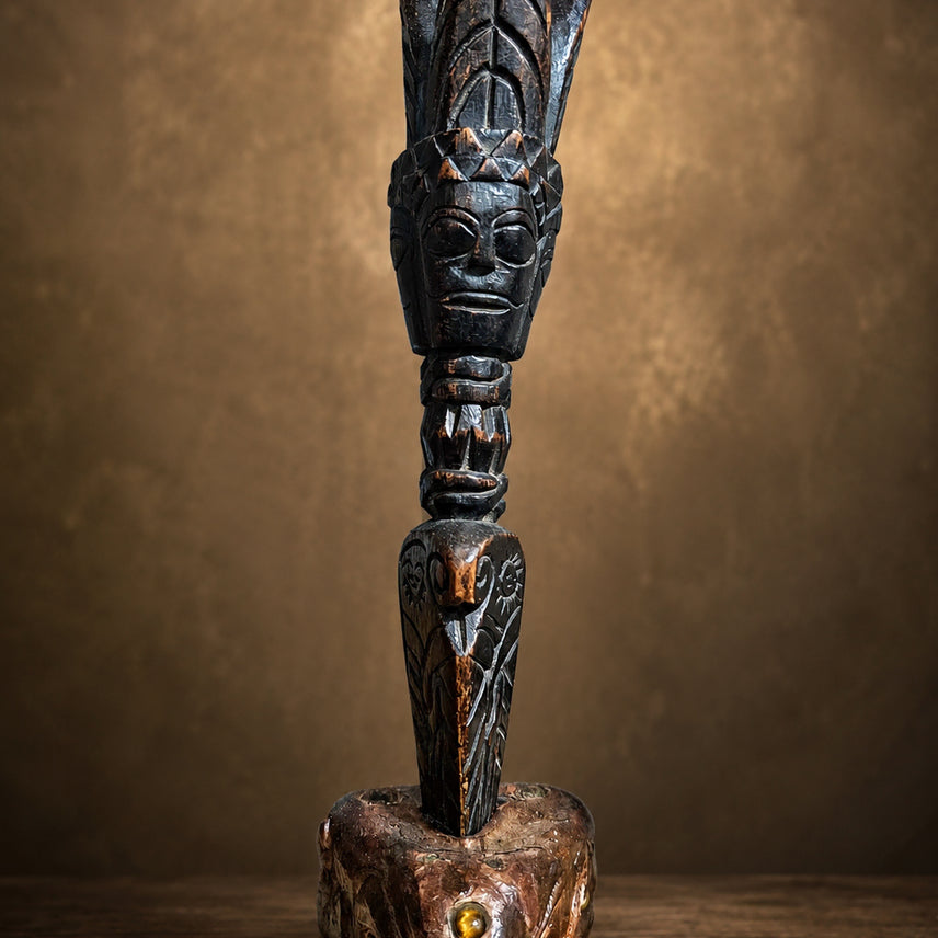 [BUNJANG] Tibetan Lama Hand-Carved Wooden Phurba with Wrathful Deity Face and Custom Stand / 티베트 분노명왕형 목제 푸르바 27cm, 라마승 제작, 의식 사용 전승, 수제 받침대 포함