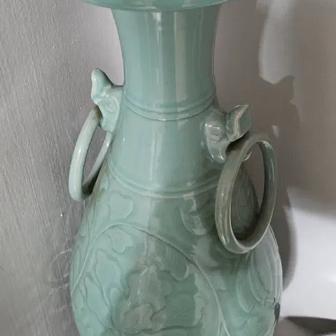 [BUNJANG] Kim Kyung Jin Celadon Porcelain Vase / 강진탐진청자주병- 김경진명인작품