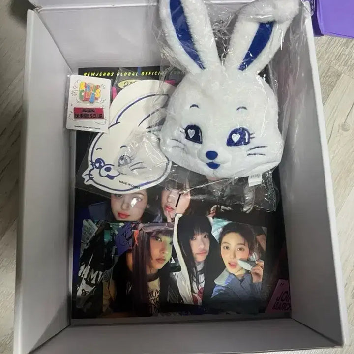 [BUNJANG] NewJeans Club 1st Generation Kit / 뉴진스 클럽 1기 키트