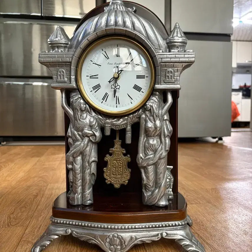 [BUNJANG] Italian Vintage Pewter Castle Table Clock / 이태리 빈티지 탁상시계