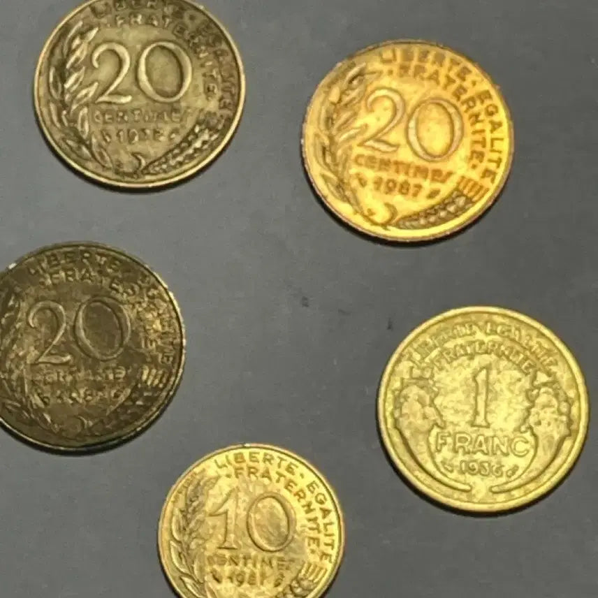 [BUNJANG] France Old Coin Bundle Set (1 Franc, 20 Centimes, 10 Centimes) / 프랑스 구형 주화 5종 일괄  (1프랑, 20상팀, 10상팀)