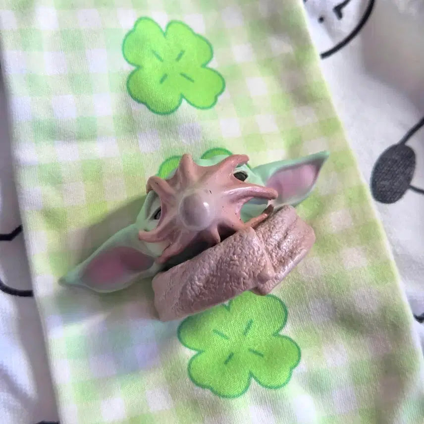 [BUNJANG] The Mandalorian and Grogu Face Magnet Set / 만달로리안과 그로구 얼굴 자석 굿즈