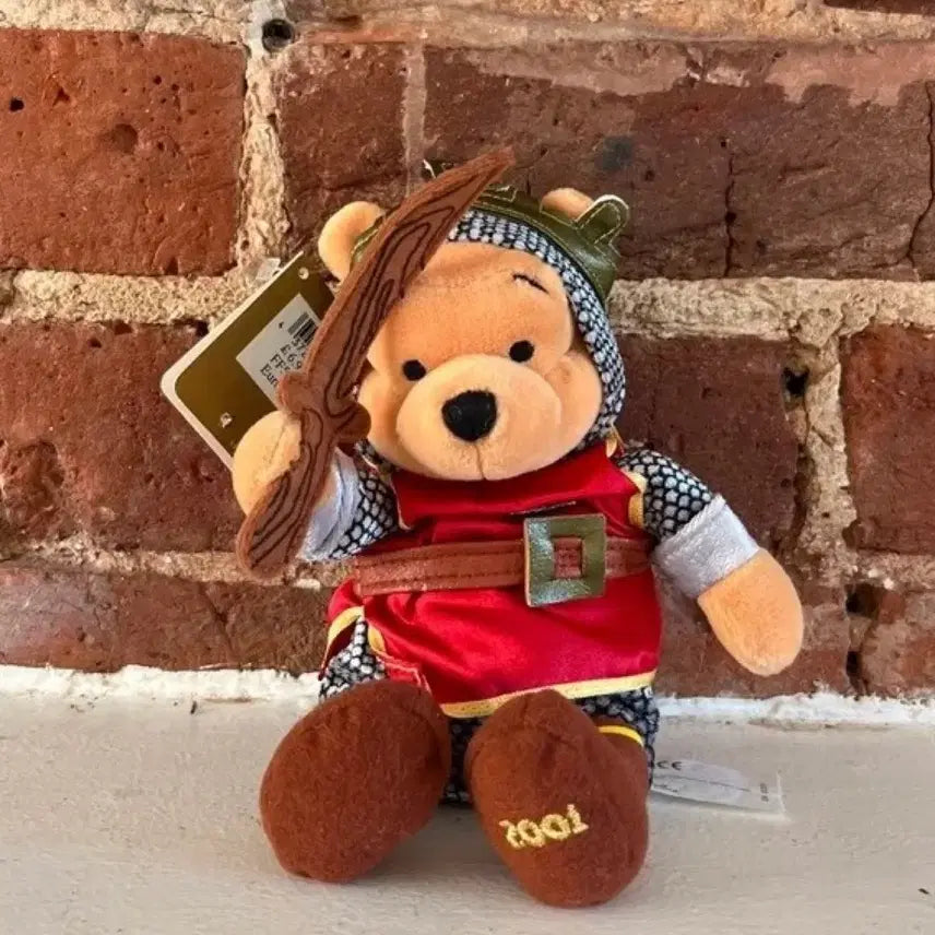 [BUNJANG] Disney Vintage Winnie the Pooh Knight Plush Doll 2001 / 레어)디즈니 빈티지 곰돌이푸 기사도 인형 2001년