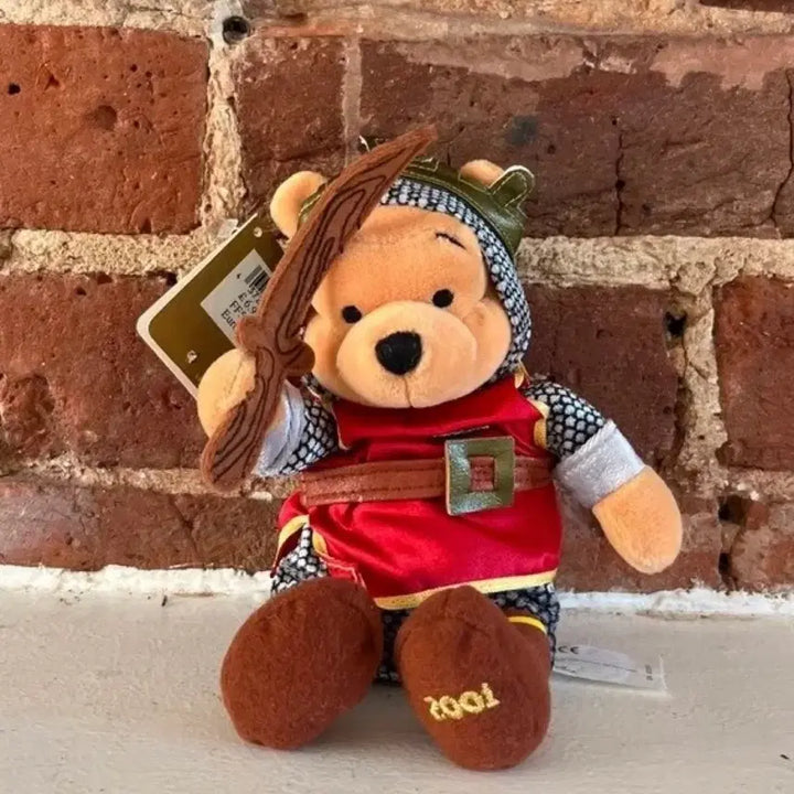 [BUNJANG] Disney Vintage Winnie the Pooh Knight Plush Doll 2001 / 레어)디즈니 빈티지 곰돌이푸 기사도 인형 2001년