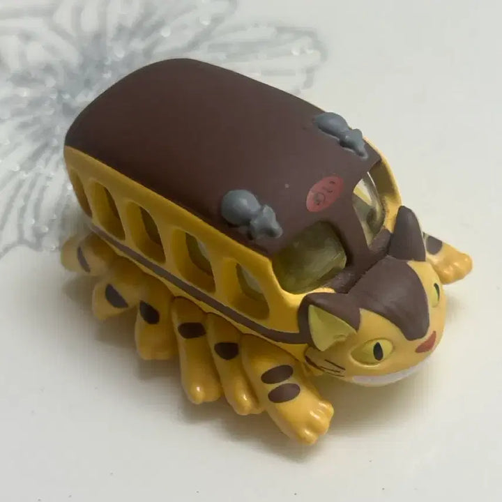 [BUNJANG] My Neighbor Totoro Catbus Figure / 토토로 고양이 버스 피규어