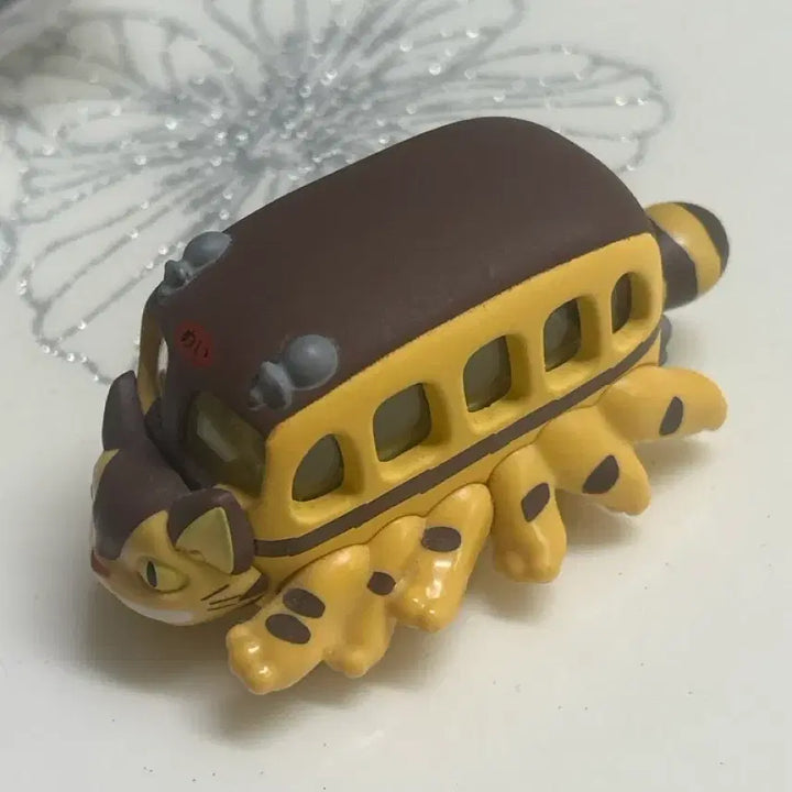 [BUNJANG] My Neighbor Totoro Catbus Figure / 토토로 고양이 버스 피규어