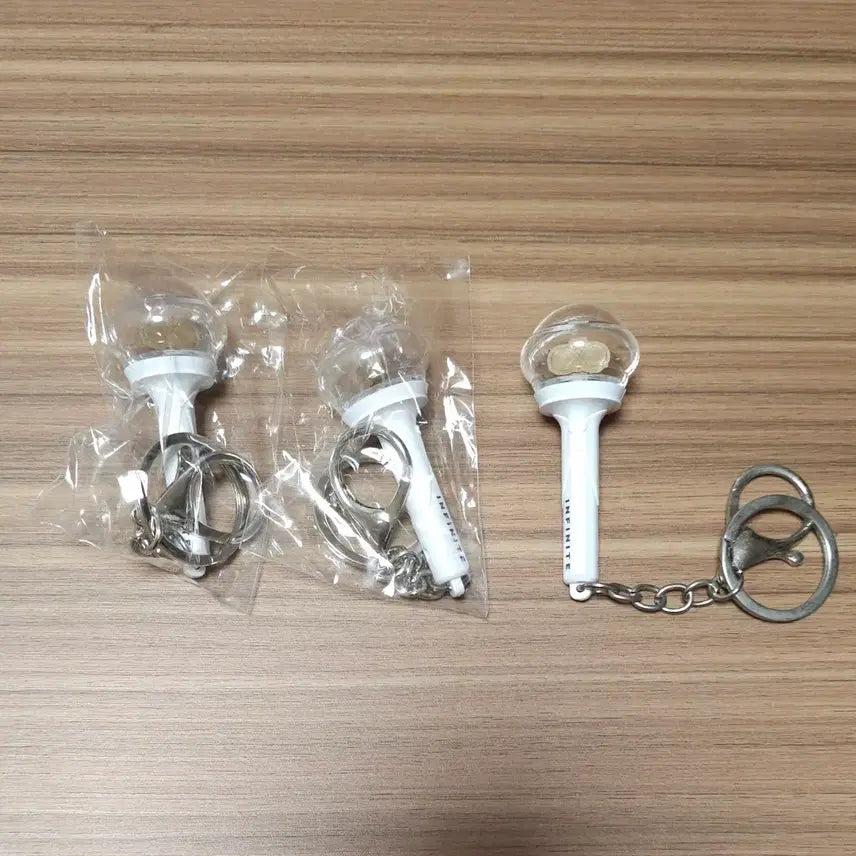 [BUNJANG] INFINITE Bundle Set 3 Keychains / 인피니트 키링3개일괄 여봉 응원봉