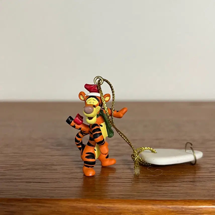 [BUNJANG] Vintage Disney Winnie the Pooh &amp; Tigger Christmas Ornament / 빈티지 디즈니 곰돌이푸 티거 크리스마스 오너먼트