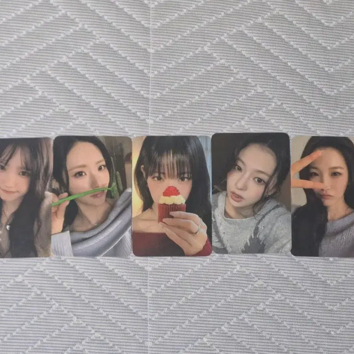 [BUNJANG] fromis_9 Concert In-person Photocard Bundle Set / 프로미스나인 콘서트 중콘 입장포카 일괄