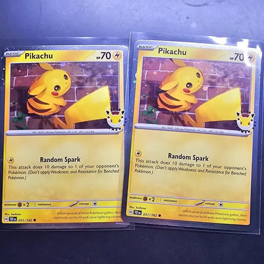 [BUNJANG] Pokemon TCG North American Edition 30th Anniversary Pikachu Cards (2-Card Set) / 북미판 30주년 피카츄 2장